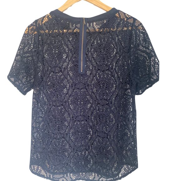 Banana Republic Navy Lace Short Sleeve Top SMALL - Picture 3 of 5